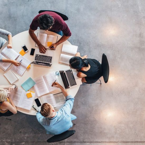 Ειδικά Πακέτα & Προνόμια για Νέους και Φοιτητές